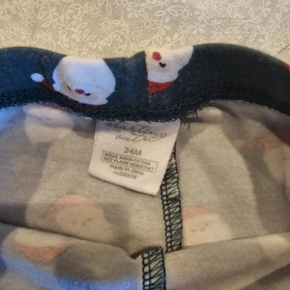 Starting out children's 2 piece santa pajamas size 24 month - Picture 5 of 6